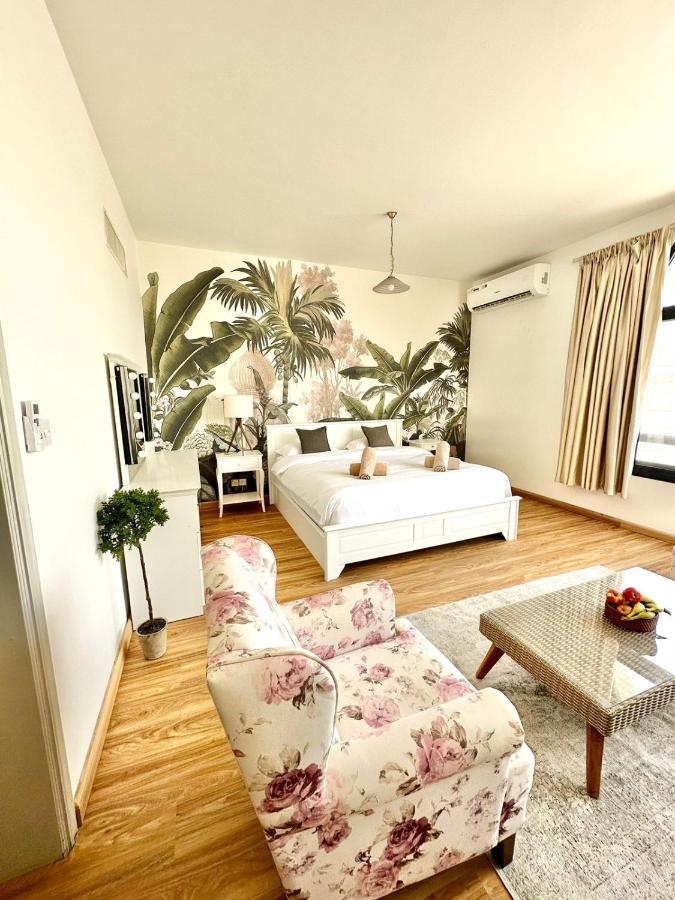 ホテル Casa Soraya ドバイ エクステリア 写真