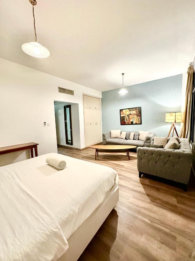 ホテル Casa Soraya ドバイ エクステリア 写真